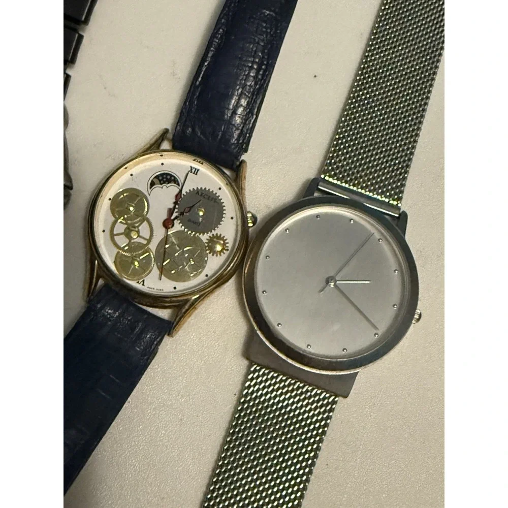 Lot‎ Of 5 Unbranded Watches , Untested , Needs Battery
